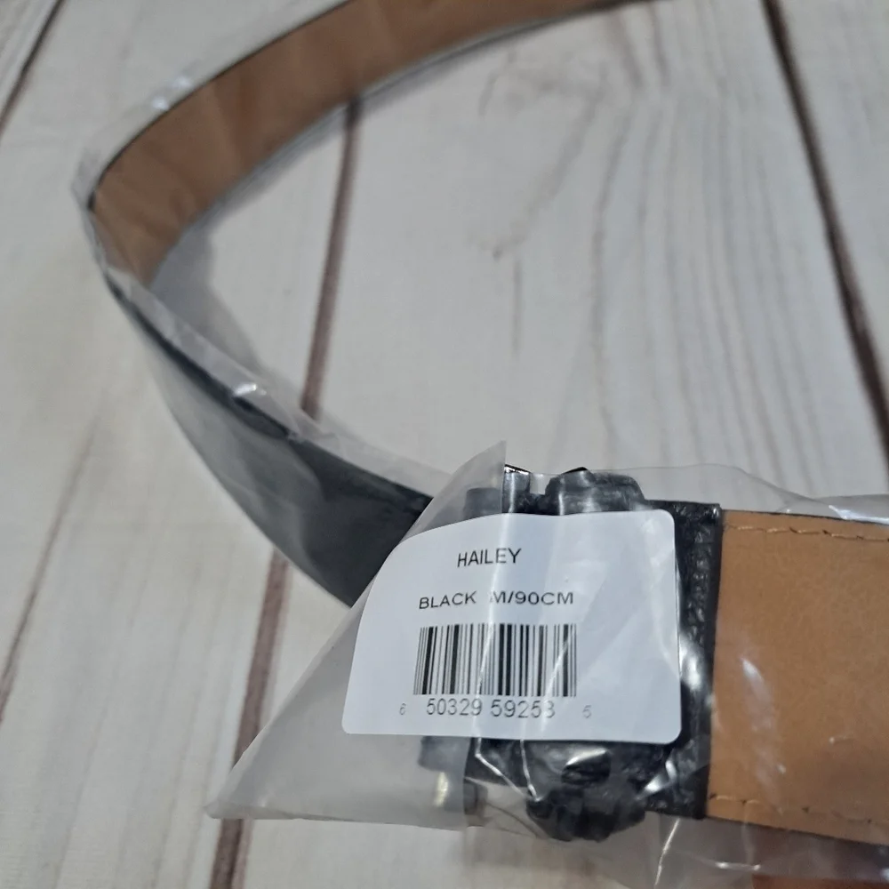 Persaman Hailey Belt Leather Square Buckle Size Medium 90cm